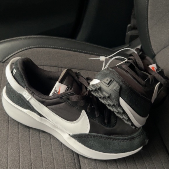 Nike Other - Men Nike Waffle Debut